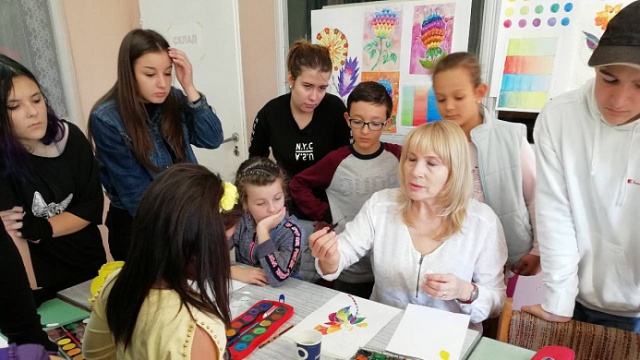 Картины ярославских художников-преподавателей на выставке в Болгарии
