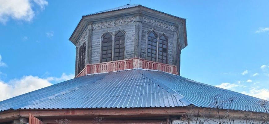 В деревне Медведки отремонтировали манеж на историческом конезаводе